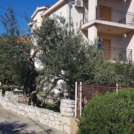 Apartments Jelica Слатине Екстер'єр фото