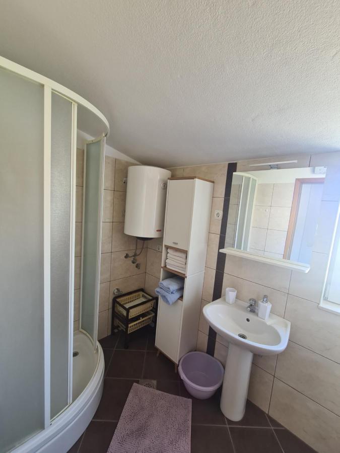 Apartments Jelica Слатине Екстер'єр фото