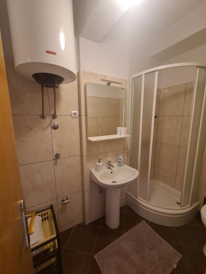 Apartments Jelica Слатине Екстер'єр фото