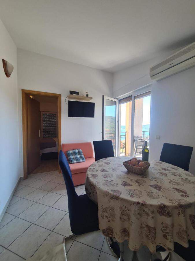 Apartments Jelica Слатине Екстер'єр фото